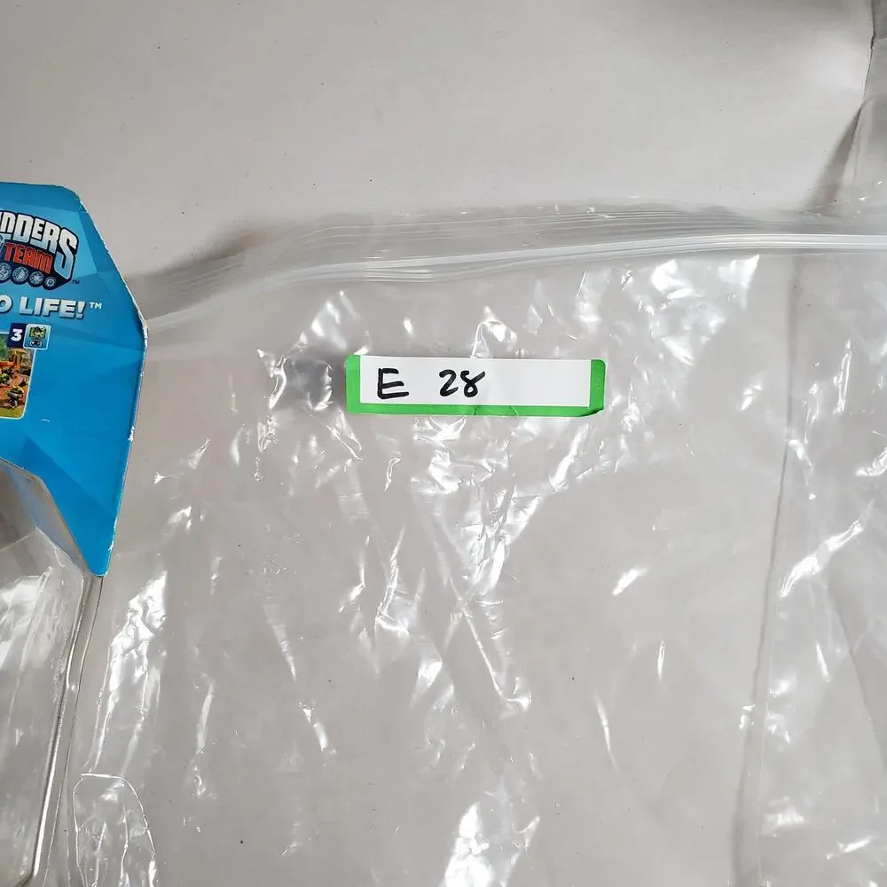 Skylanders Trap Team 87164888 Bushwhack Axe To Max Video Game Figure *broke*‎